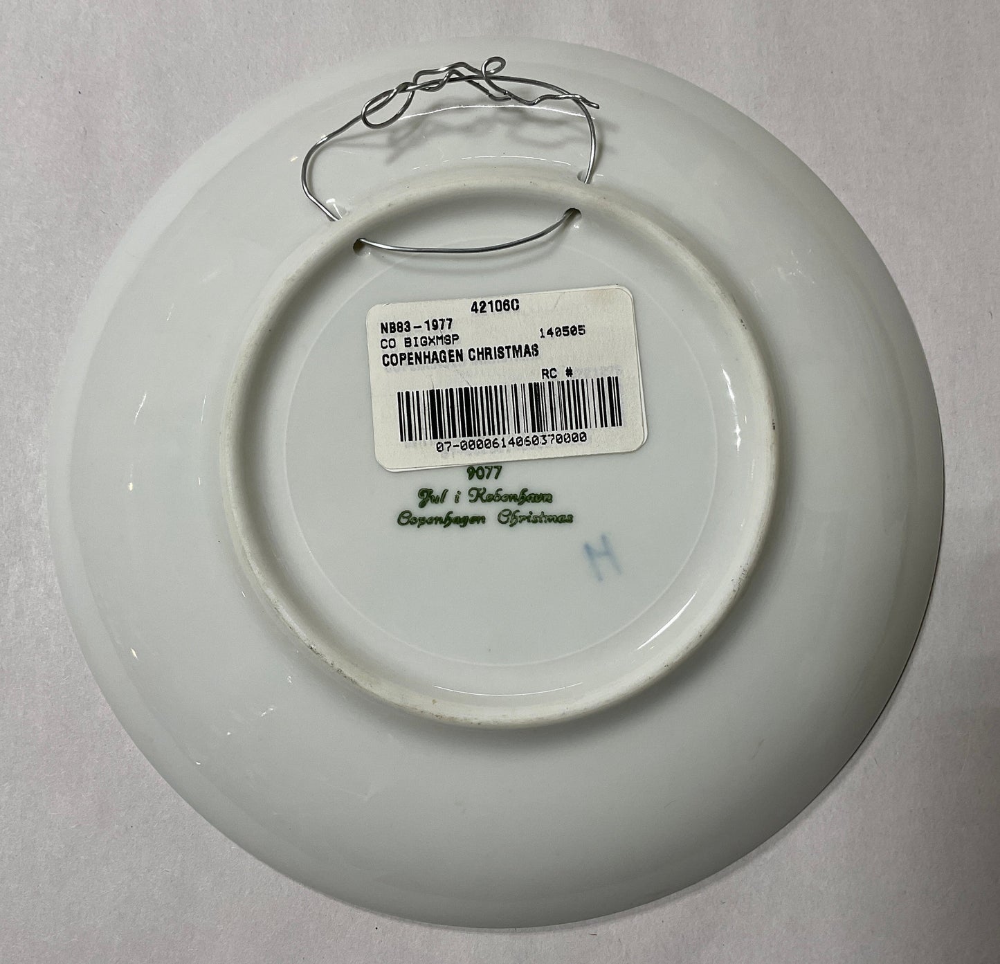 Vintage B&G Copenhagen porcelain Jule After plates