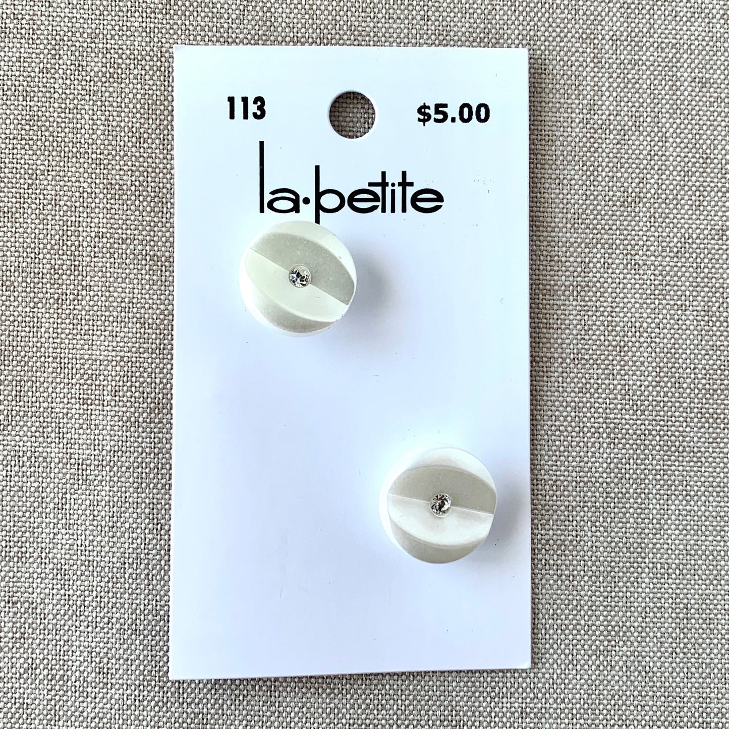 113 Pearl White Crystal - La Petite - 1 Hole Shank - 16mm - Ivory White