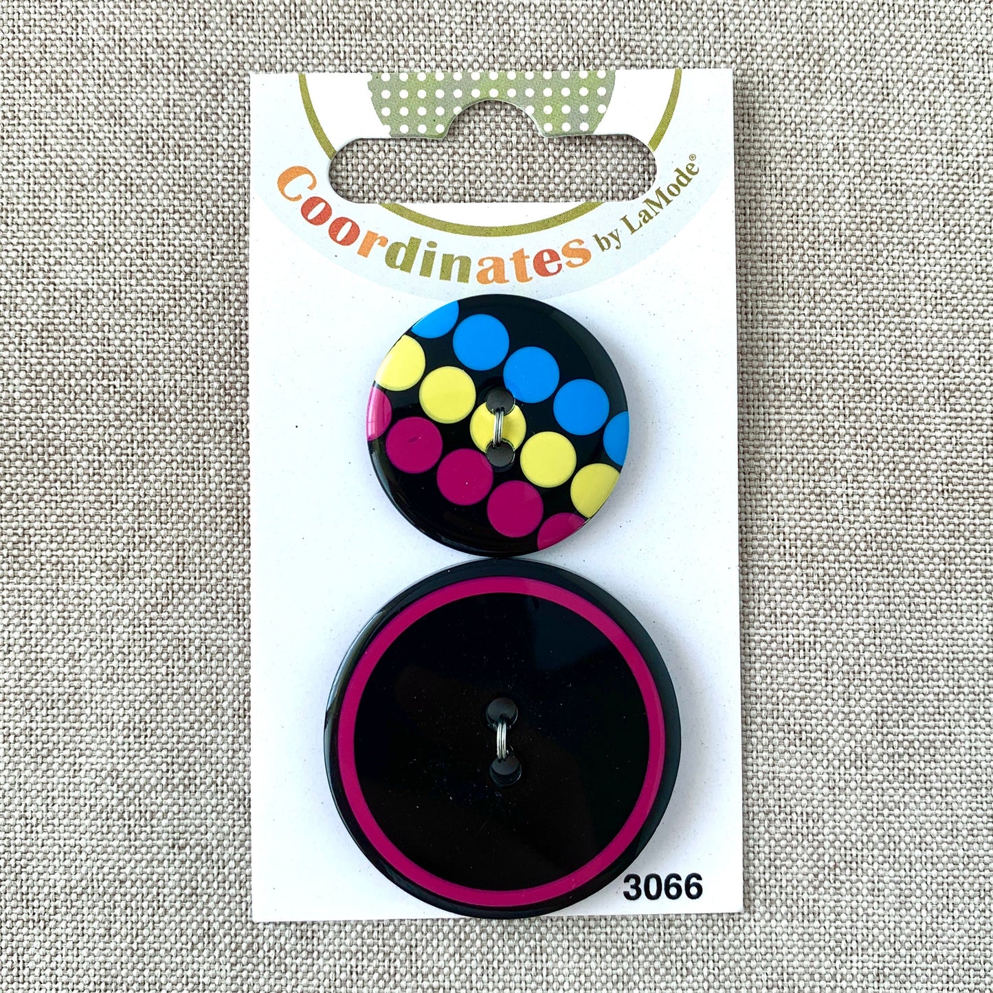 3066 - Coordinates - 2 Hole - Assorted Sizes - Black Pink Blue Yellow