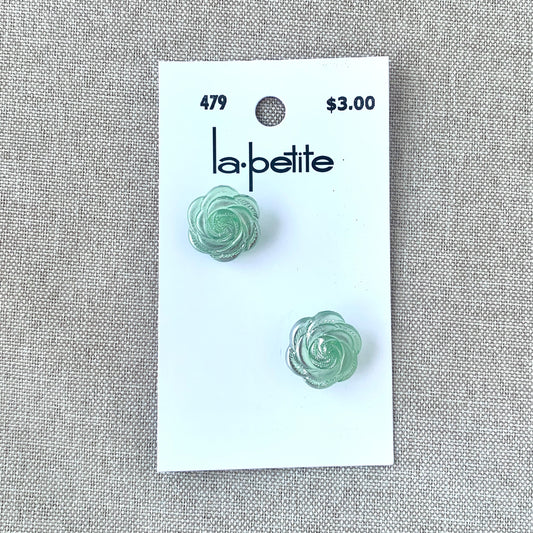 479 Green Flower - La Petite - 1 Hole Shank - 16mm - Green