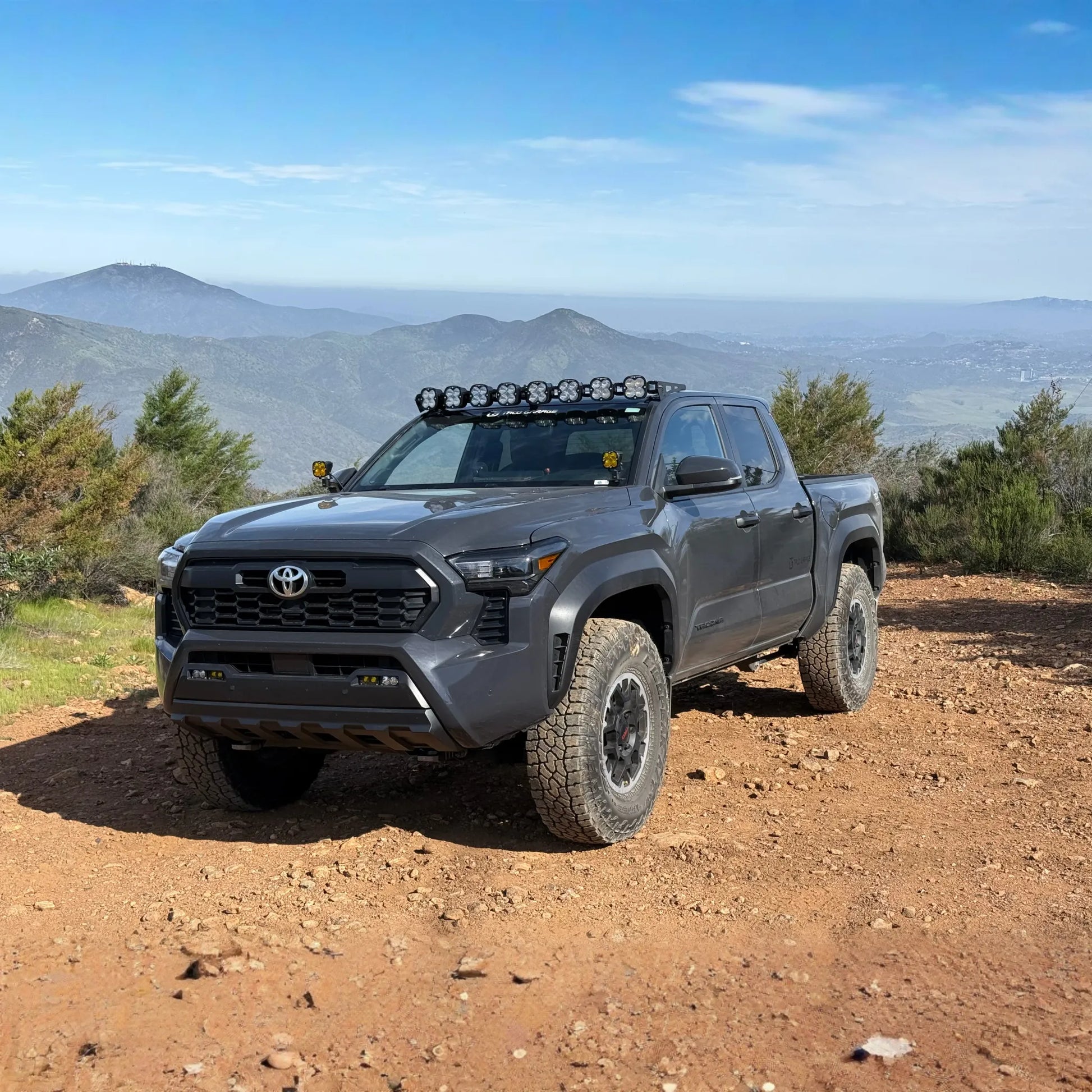 "THE GUARDIAN" Leveling Kit / Shock reinforcement for 4th Gen Toyota Tacoma 2024+ (Pair)