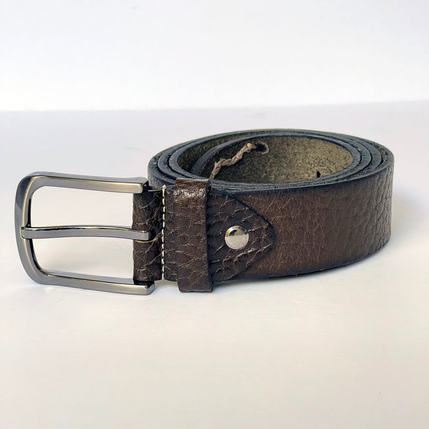 Elegant Handmade Thick Genuine Leather Belt, Flat Grain Texture, Official Gift for Men in Brown