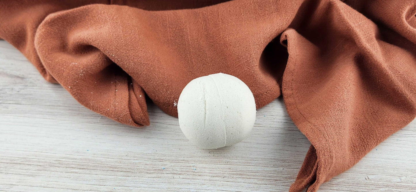 Oatmeal & Honey Bath Bomb