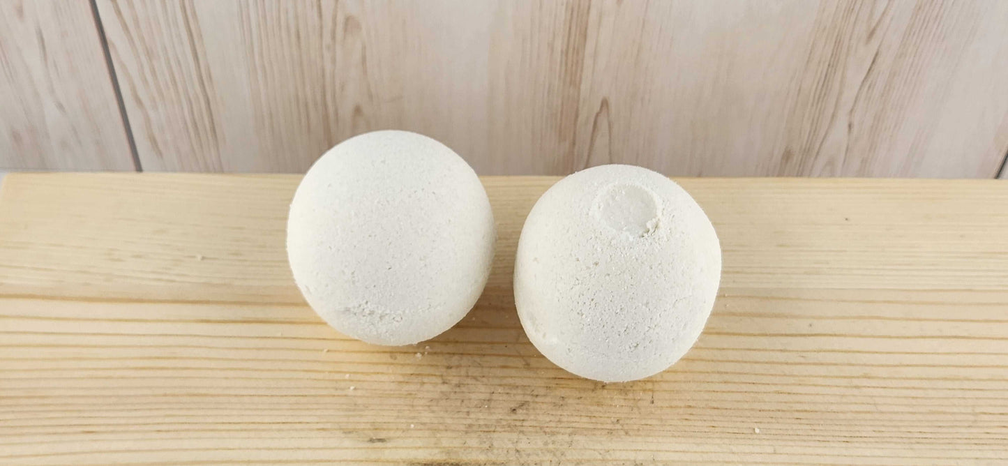 Oatmeal & Honey Bath Bomb