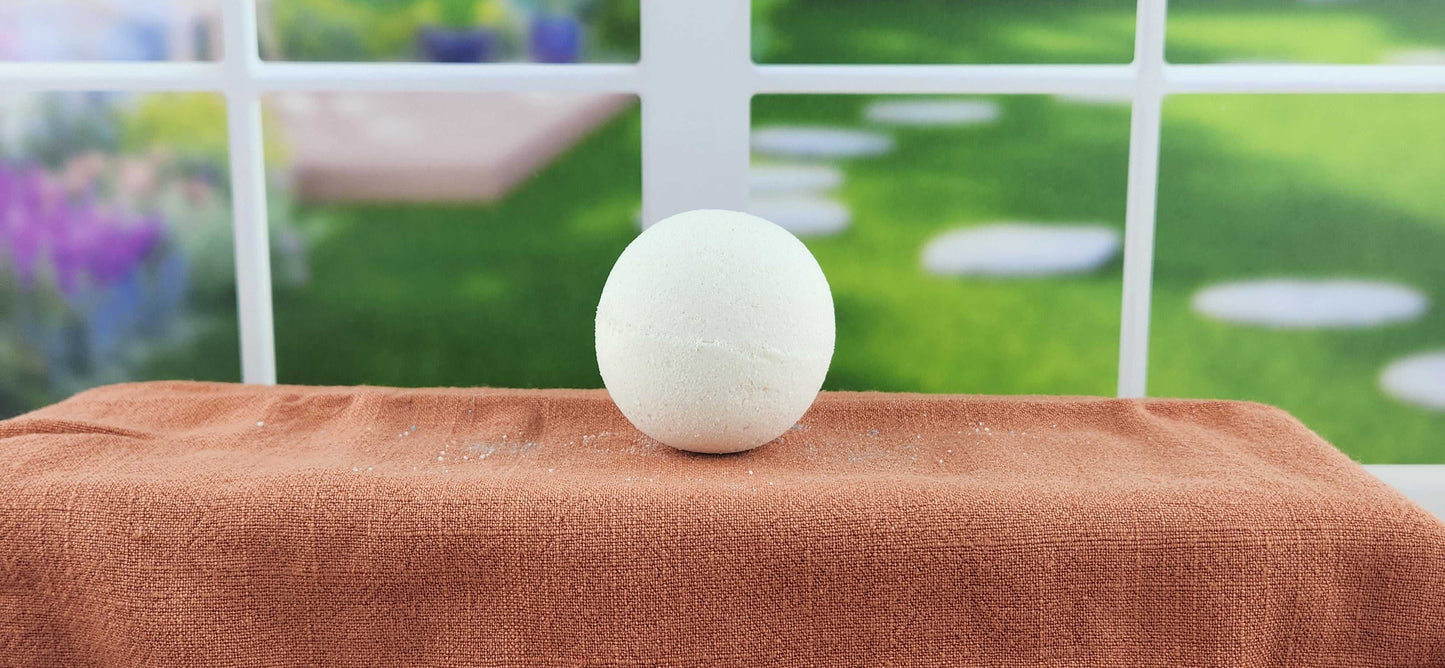 Oatmeal & Honey Bath Bomb