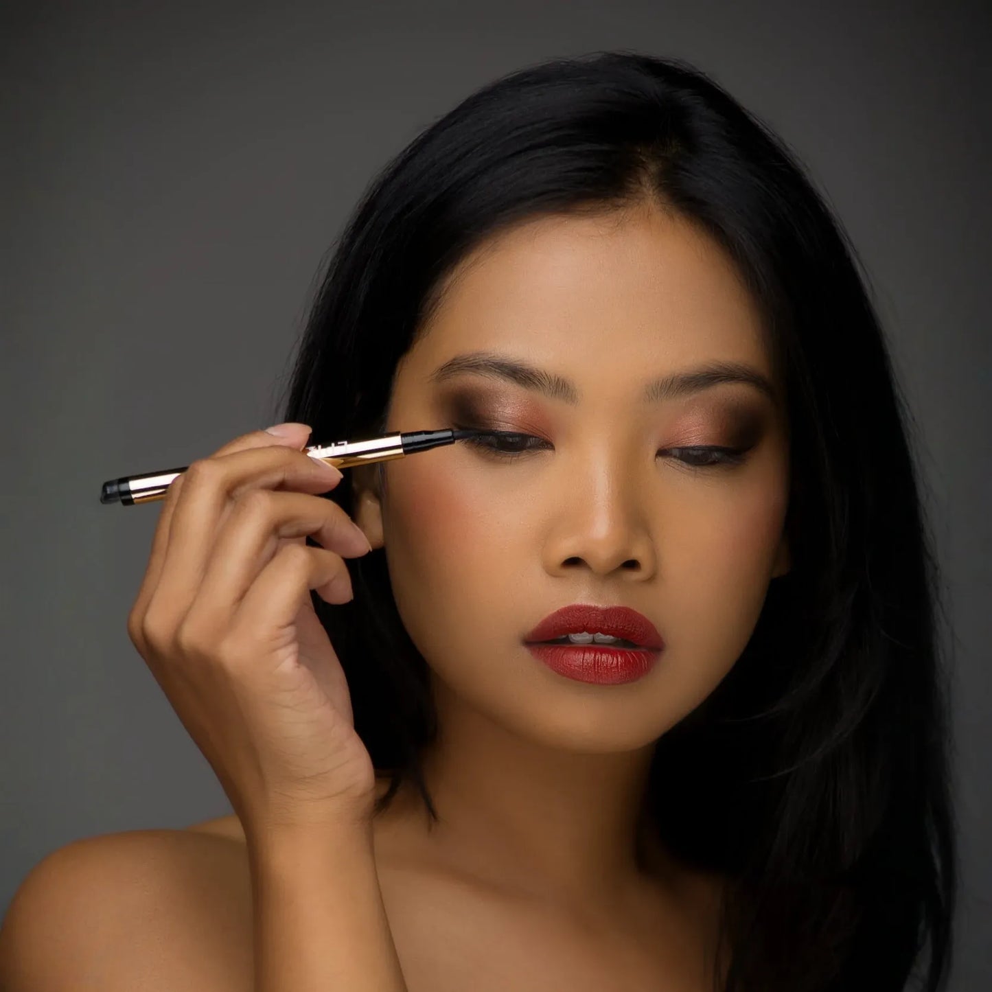 Liquid Eyeliner Pens - Non-Smudge, Waterproof