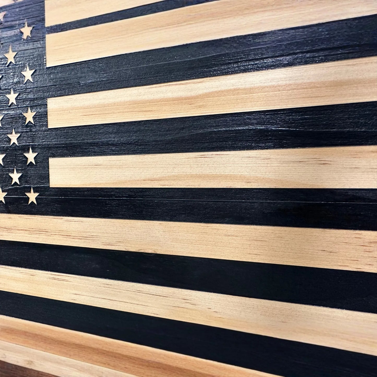 American Flag Decorative & Secure Wall-Mounted Gun Cabinet (Carbon Gray)
