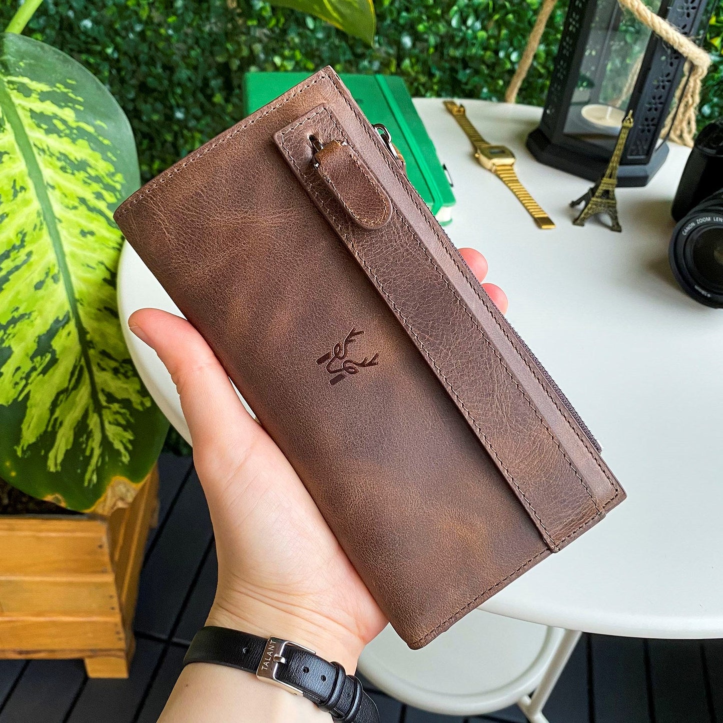 Mannu - Genuine Leather Large Wallet with Hand Band