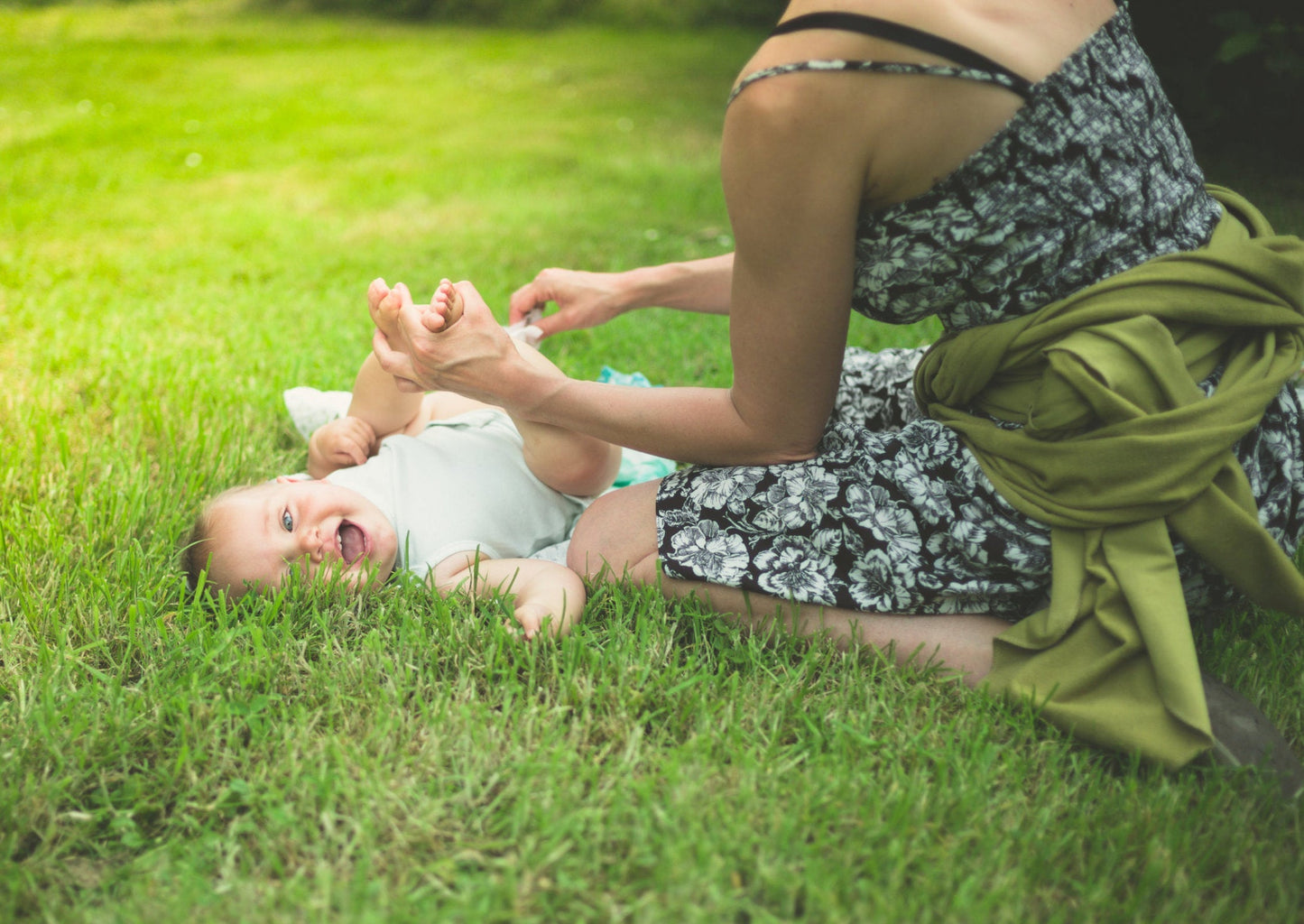 Oh Baby Oh! " What a bum!" Organic Diaper Balm -/Chafing/Cracked Skin- to help soothe any bottom (including adults)