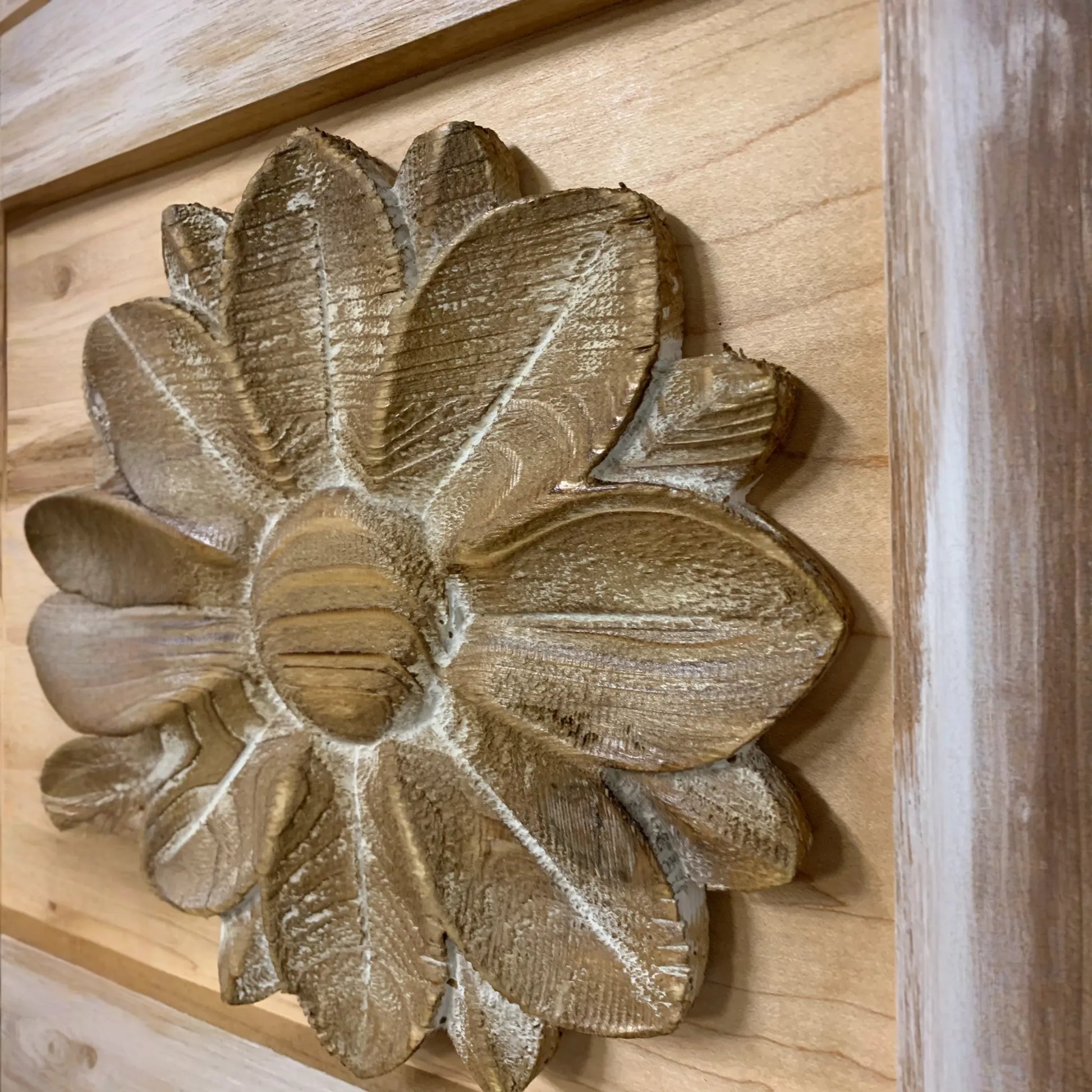 Distressed Flower Concealed Gun Cabinet Wall Decor (White)