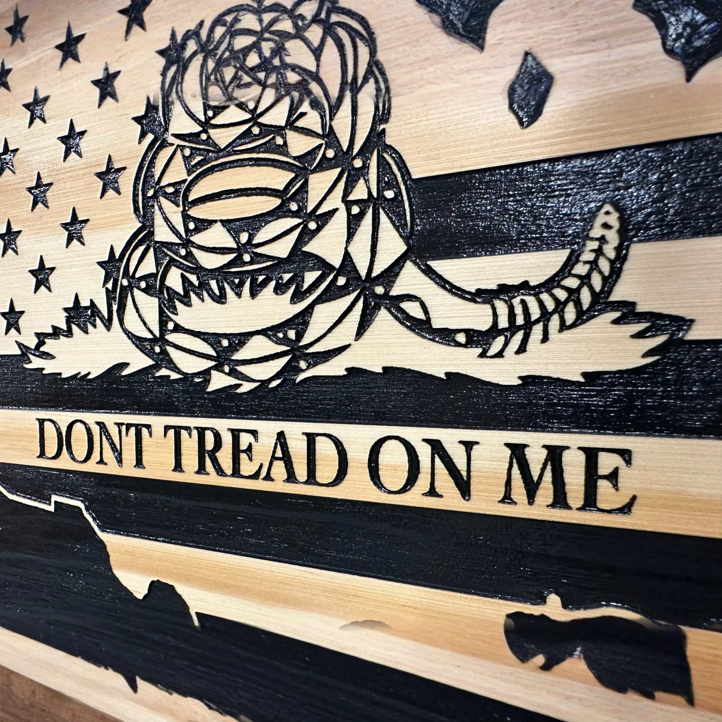 Dont Tread On Me Secure Decorative Wall-Mounted Gun Cabinet (Union)