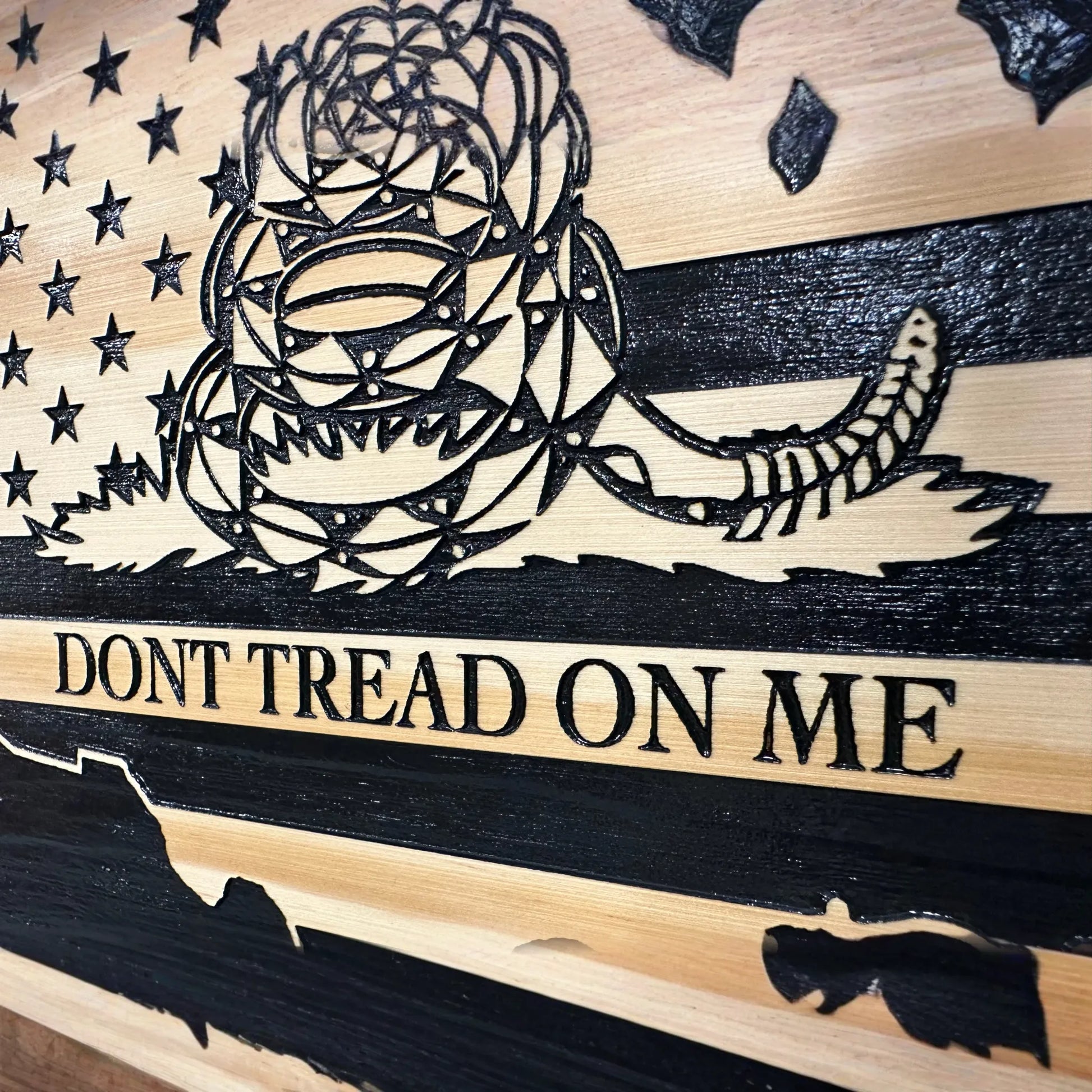 Dont Tread On Me Secure Decorative Wall-Mounted Gun Cabinet (Union)