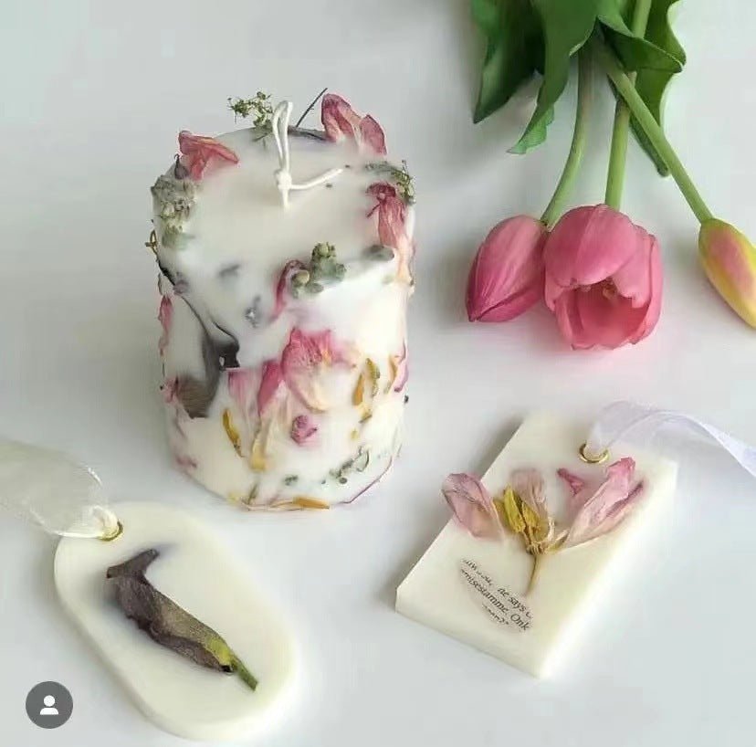 Dried Flower Candle