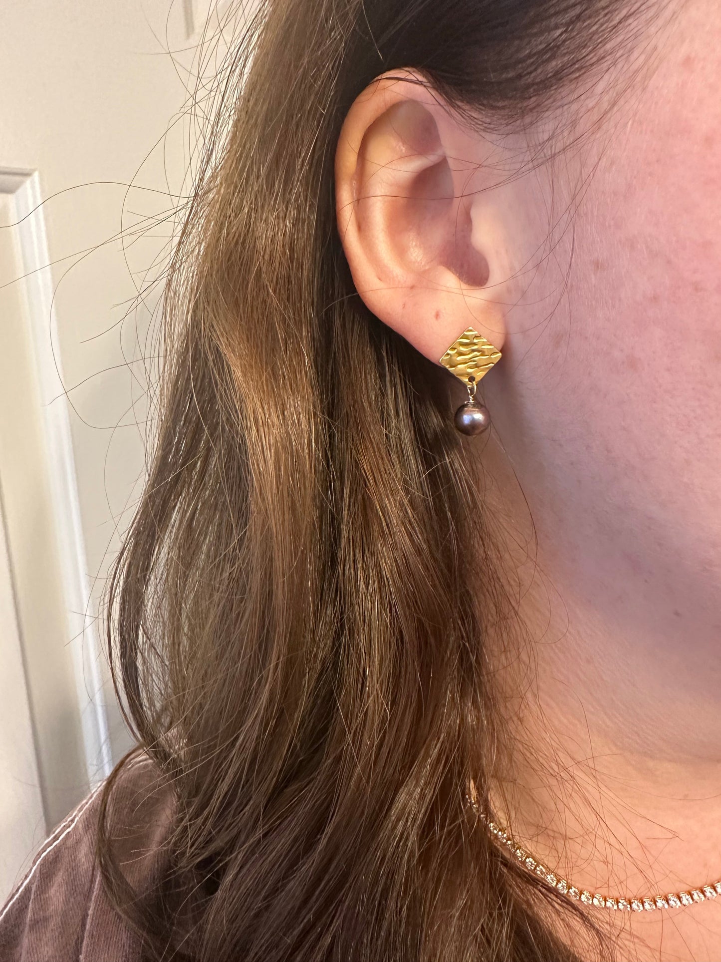 Carly Earrings- Tahitian Pearl or White Pearl on Gold