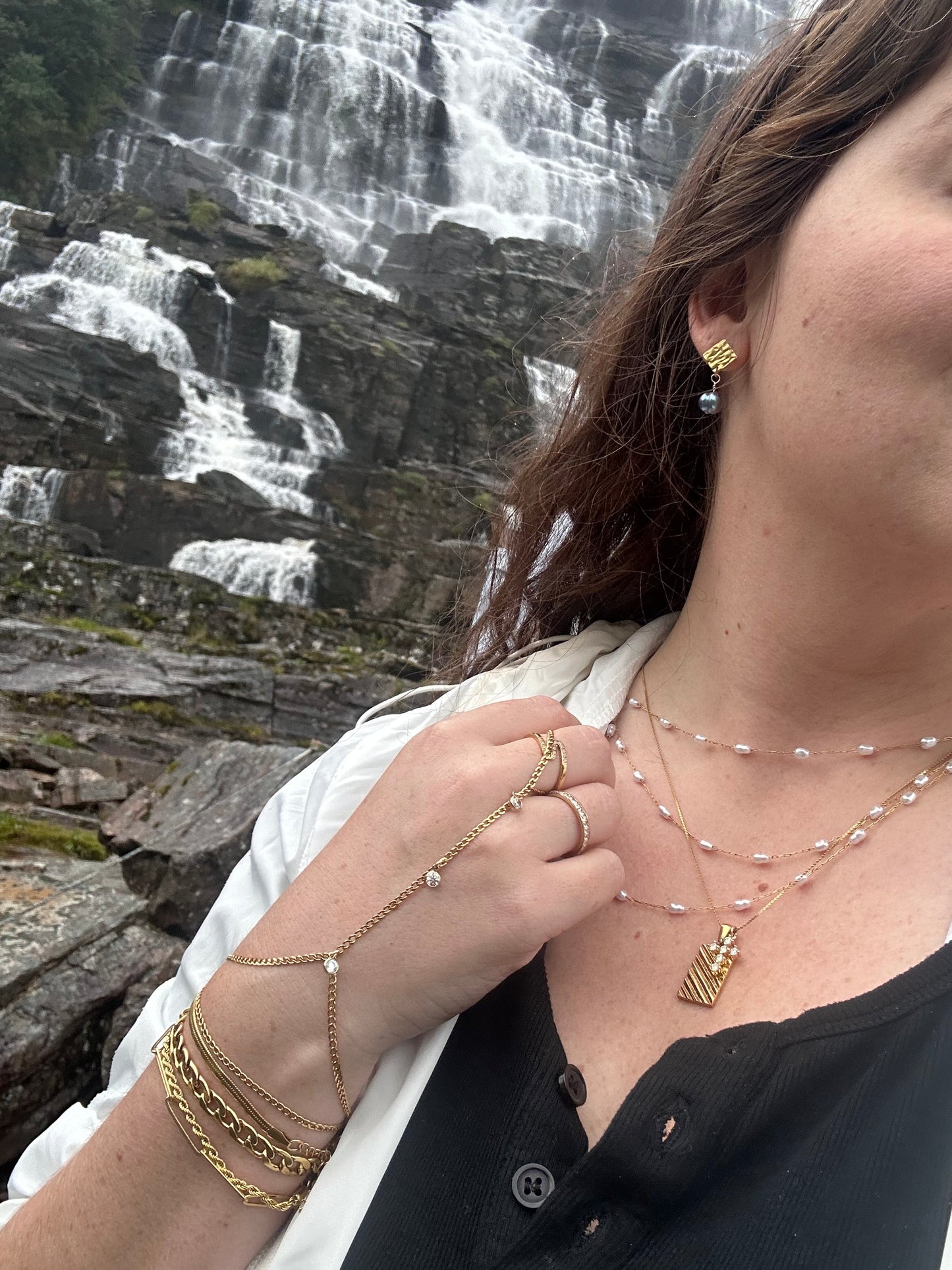 Carly Earrings- Tahitian Pearl or White Pearl on Gold