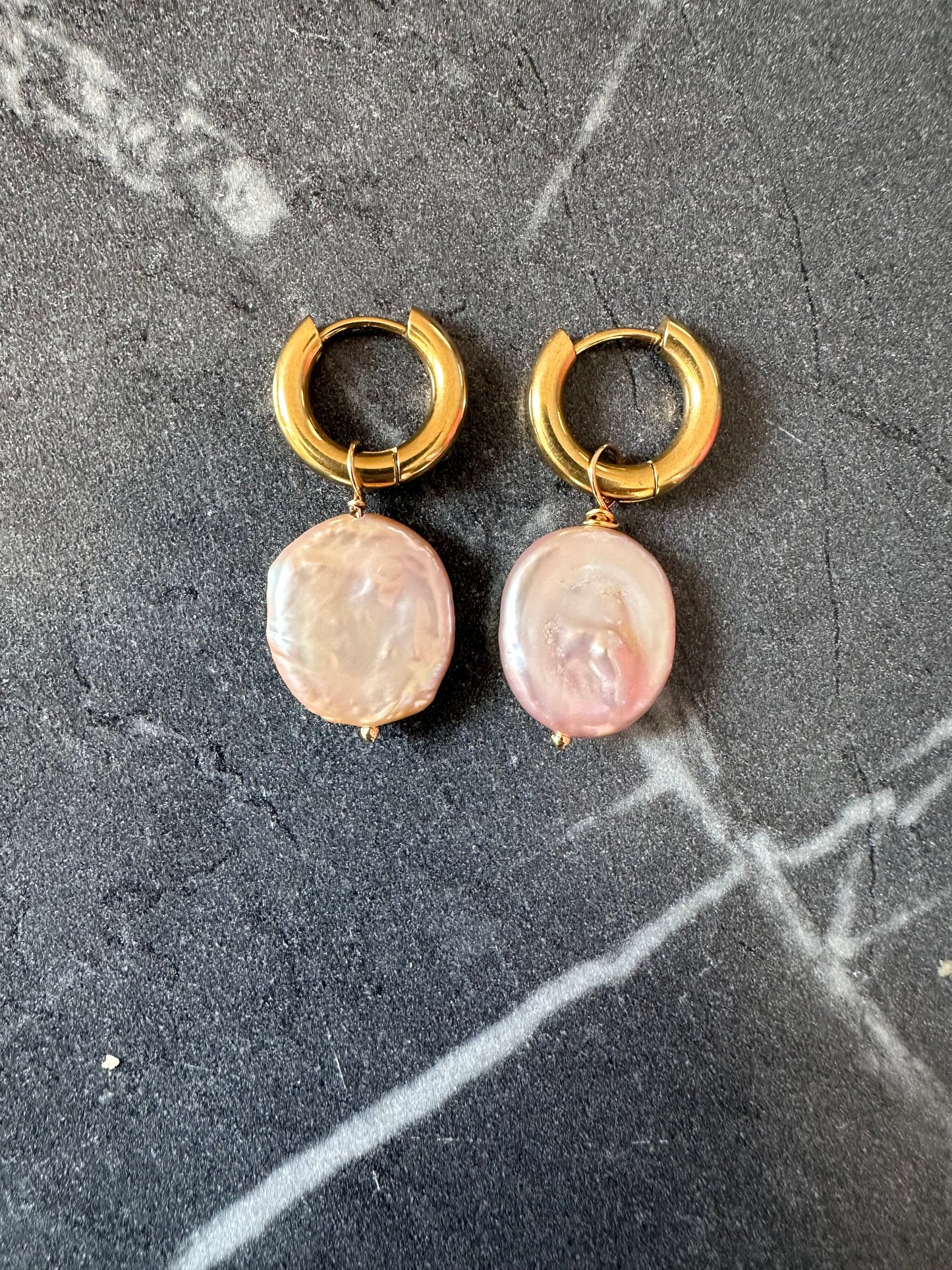 Circle Pearl or No Pearl Hoops