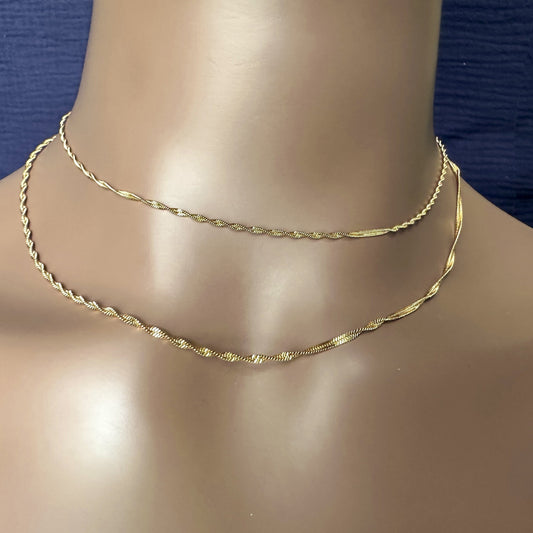 Double Wavy Necklace