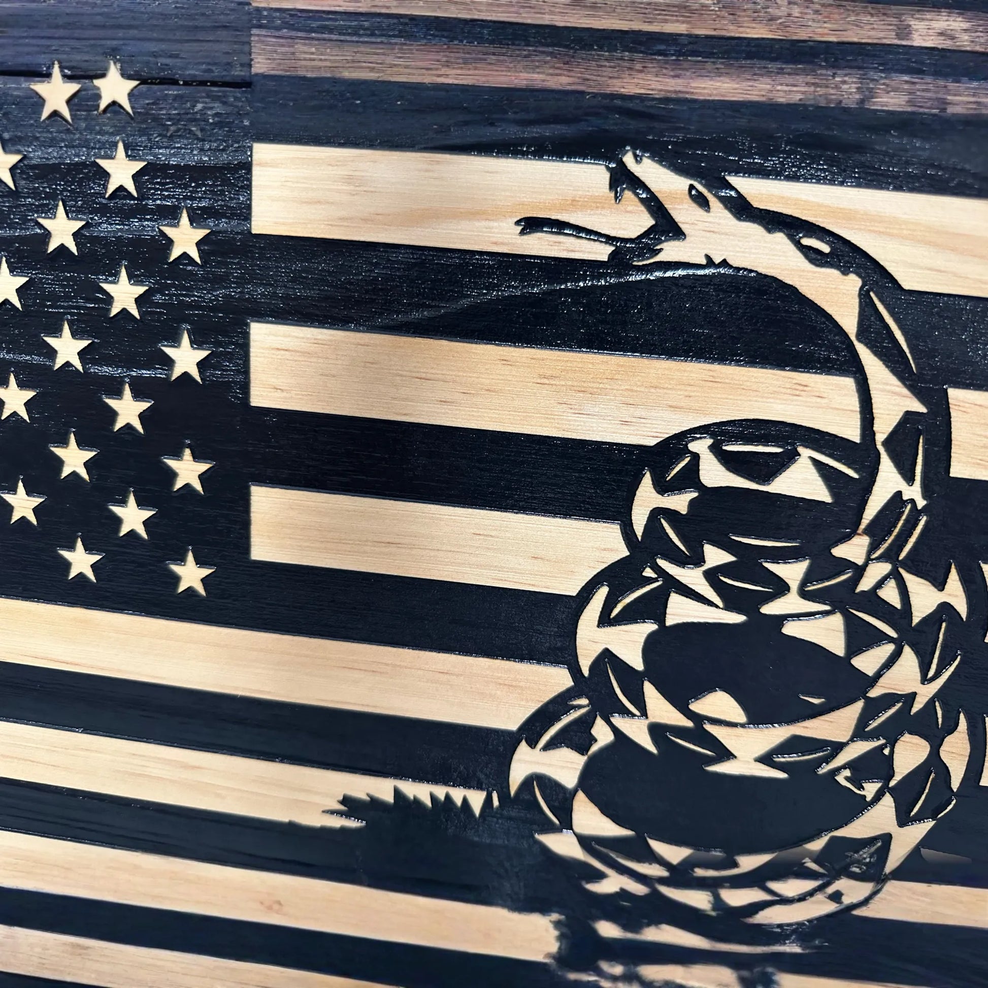 Dont Tread On Me Secure Decorative Wall-Mounted Gun Cabinet (Stripes)