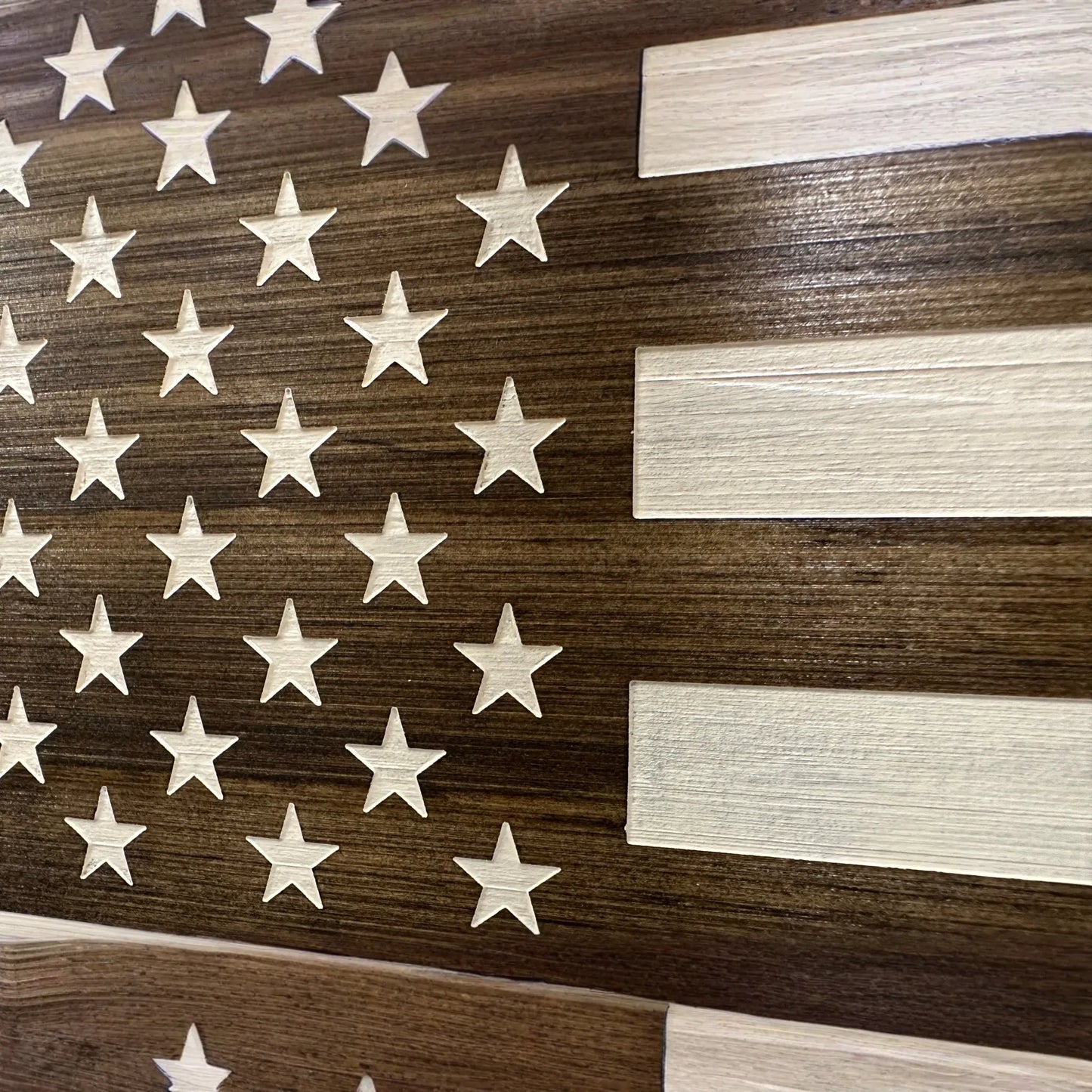 American Flag Decorative & Secure Wall-Mounted Gun Cabinet (Dark Walnut)