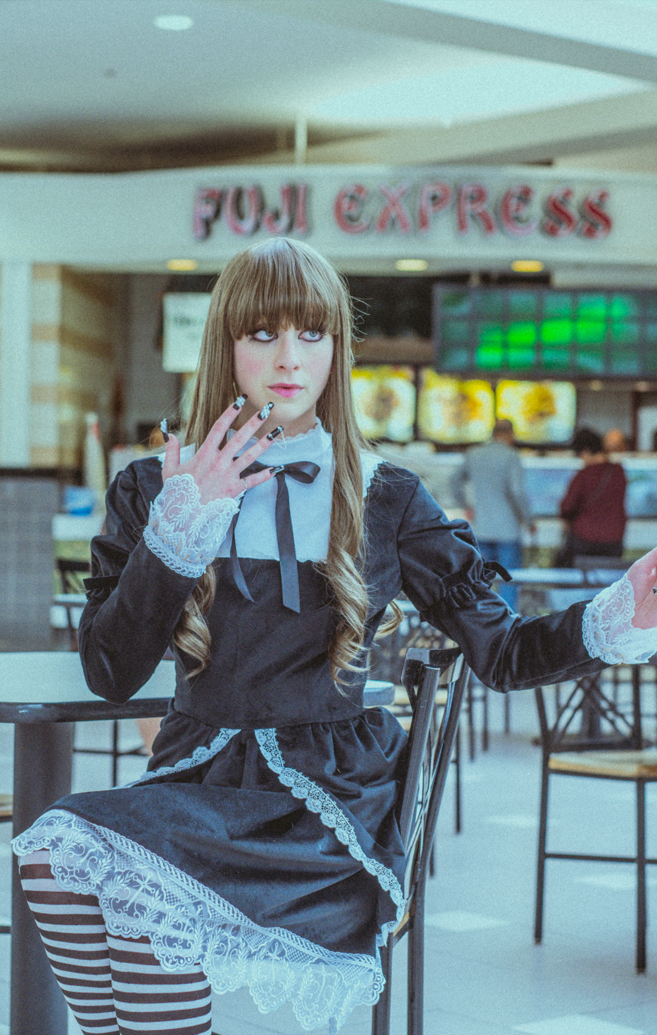 042 // ELEGANT GOTHIC LOLITA