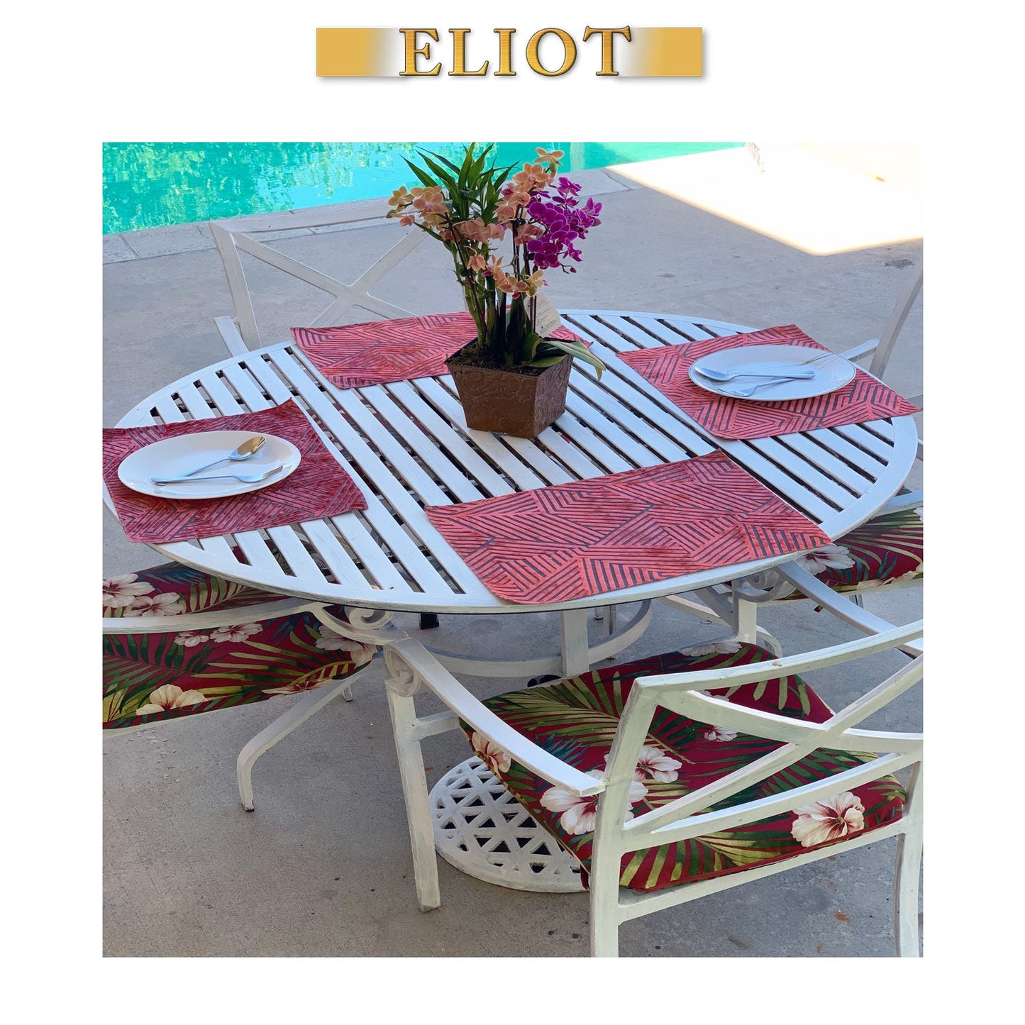 Aurora - Pack of 4 Beautiful Geometric Burnout Velvet One-Side Placemats - Color: Atomic