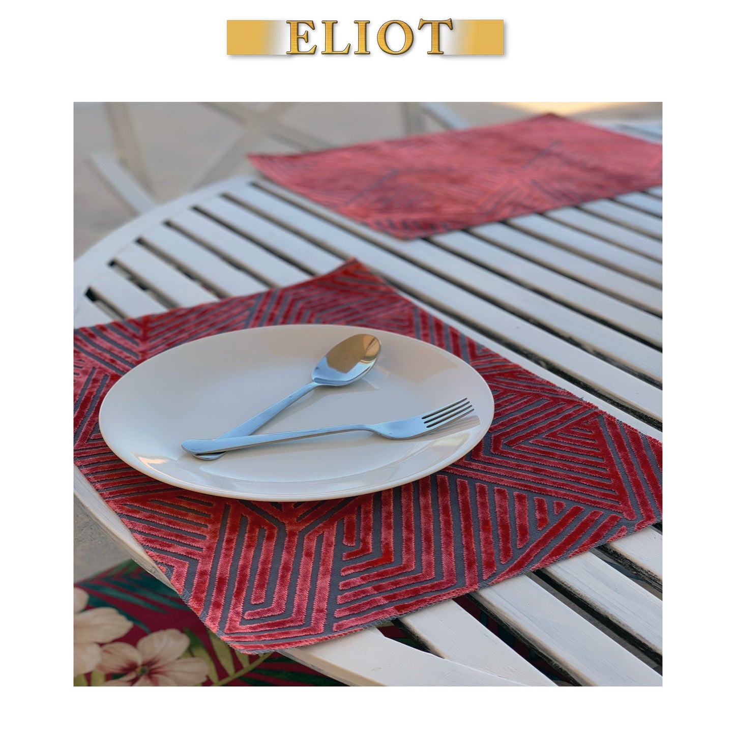 Aurora - Pack of 4 Beautiful Geometric Burnout Velvet One-Side Placemats - Color: Atomic