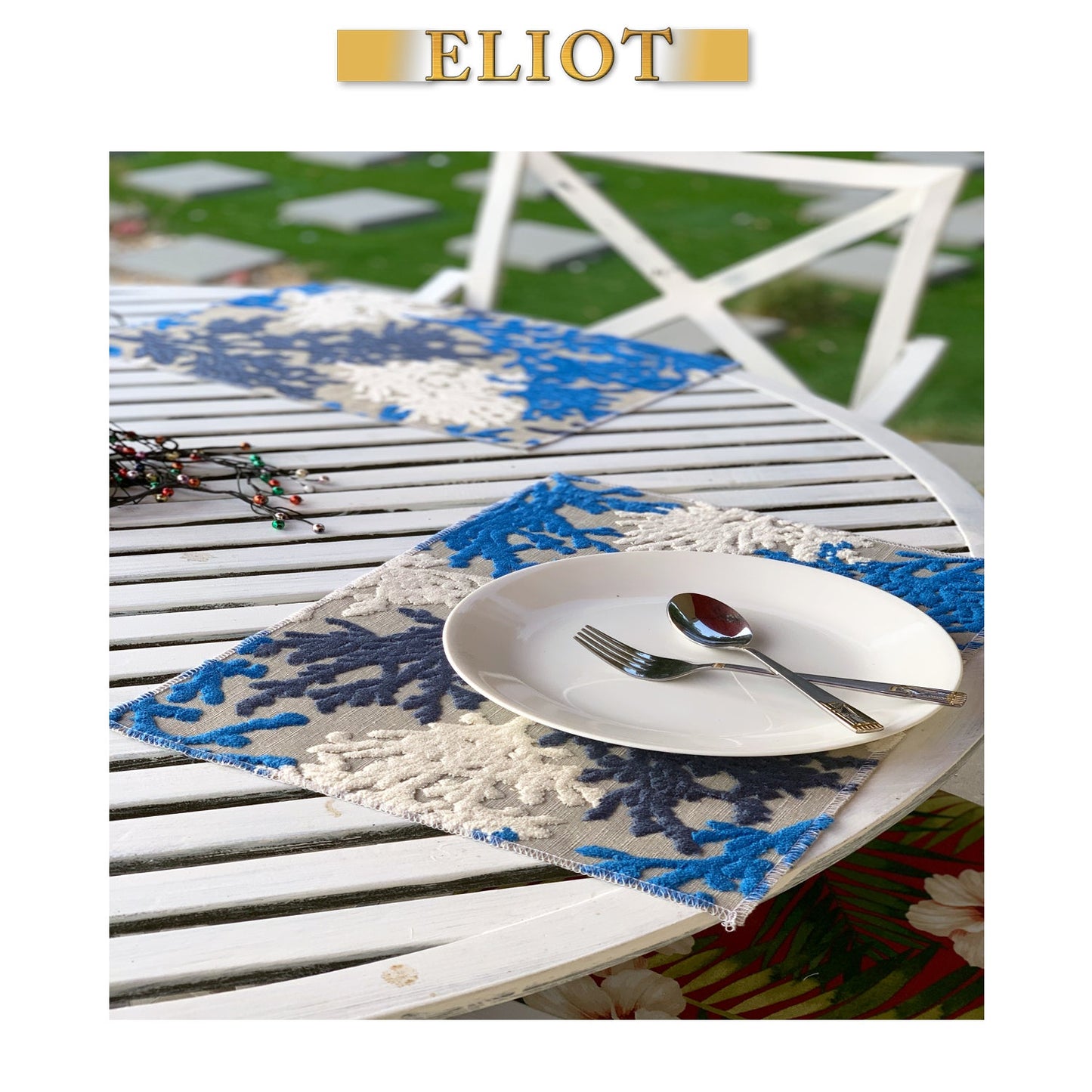 Reef - Pack of 4 Beautiful Cut Velvet One-Side Placemats - Color: Indigo