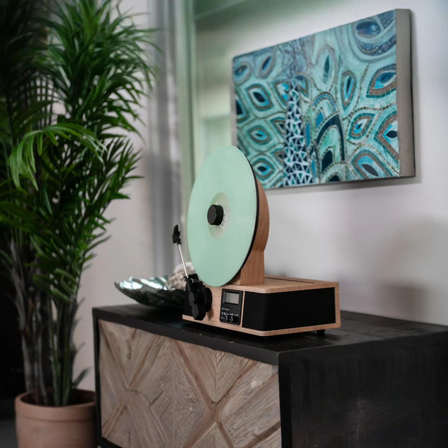 Fuse Wrap Vertical Vinyl Record Player