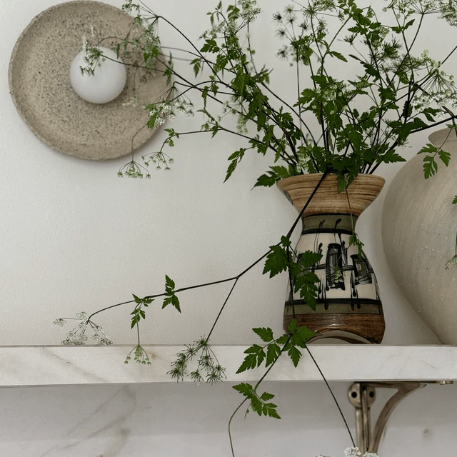Arched Shelf Bracket - Antique Brass