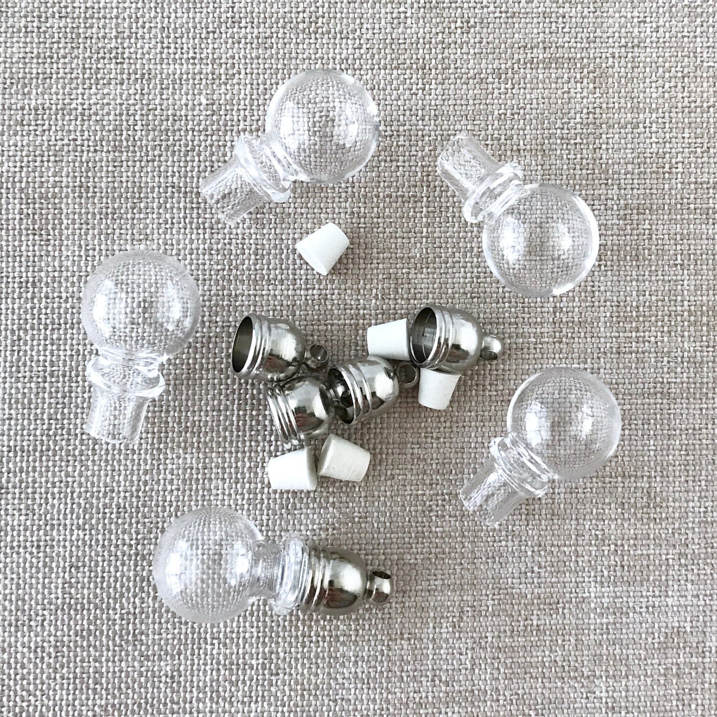 Handblown Round Glass Bottles - Glass Vials - With rubber corks and cap with loop - Gbottle-rbulb - Package of 5 Bottles