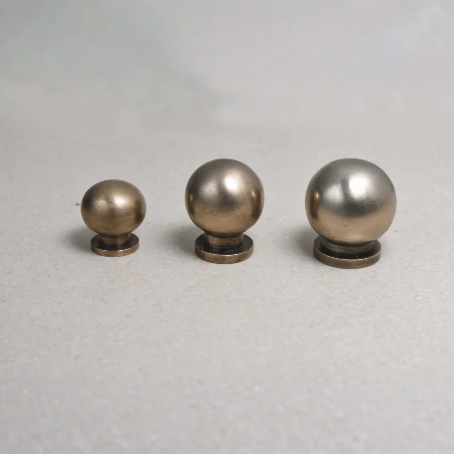 Serene Cabinet Pulls - Antique Brass