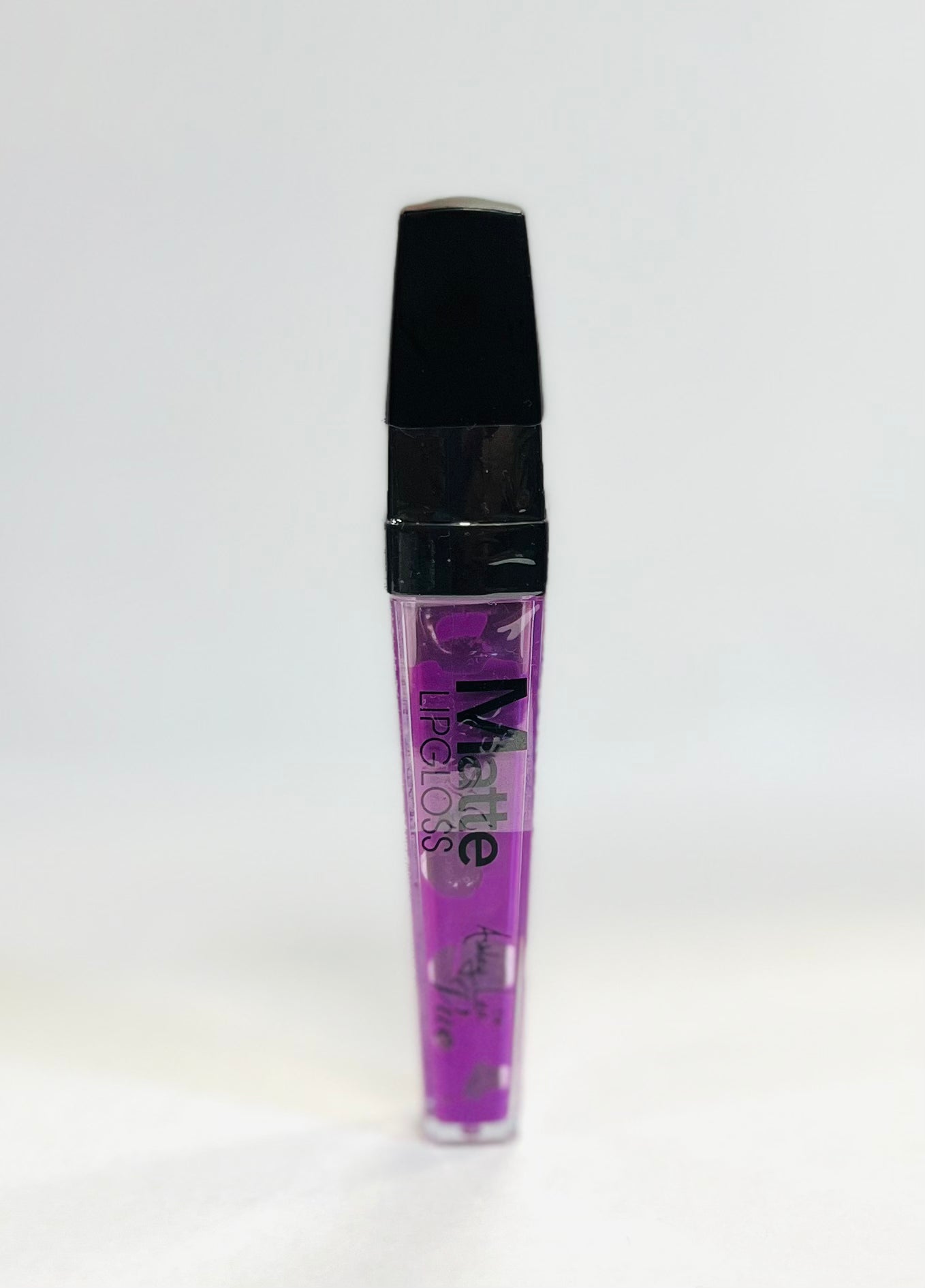 Ashley Lee  Vue  Matte Lip Gloss
