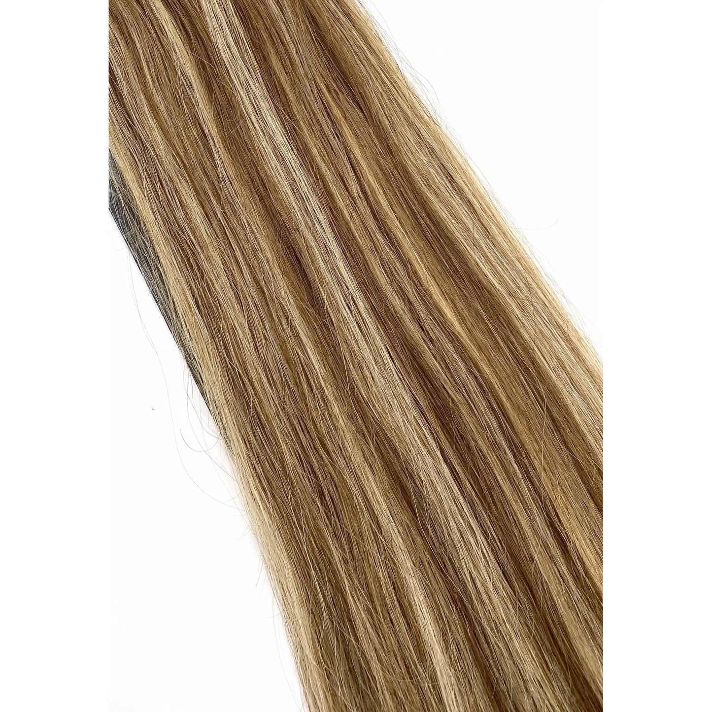8/22 - Medium Ash Brown / Champagne Blonde