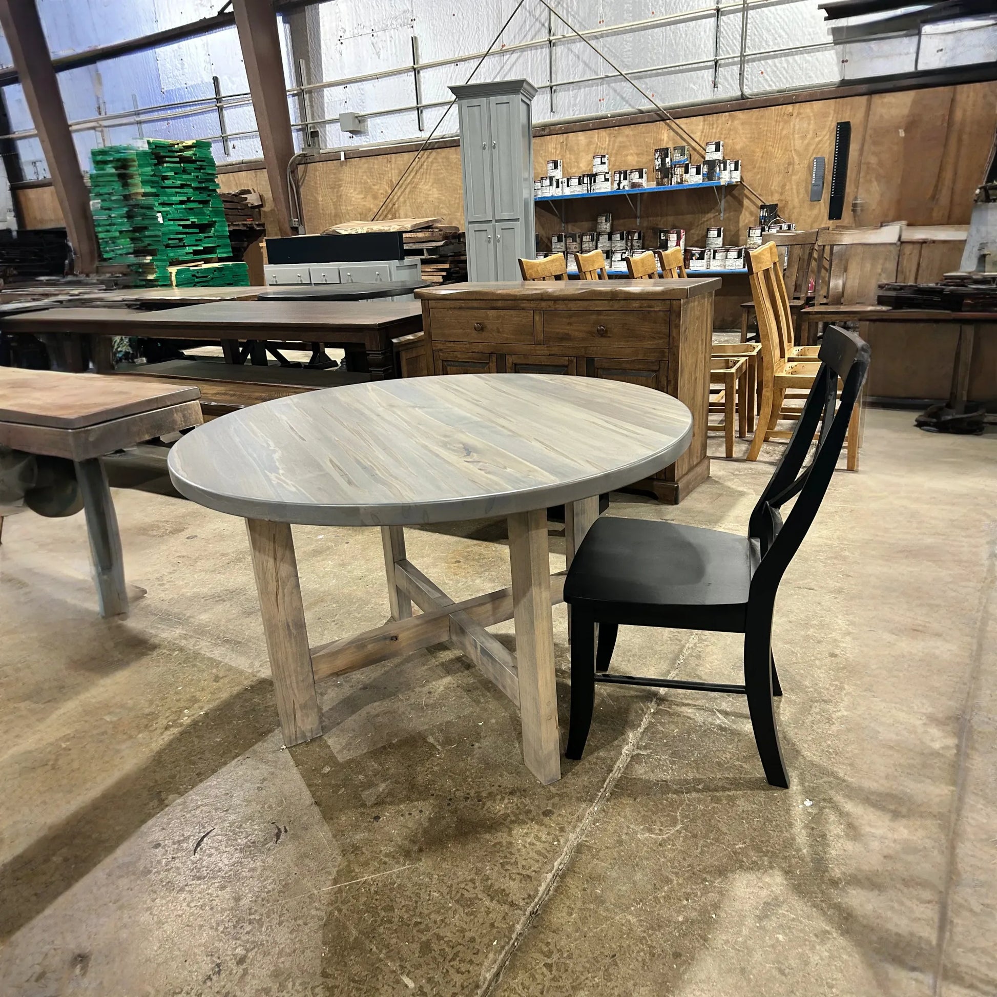 City loft Dining Table