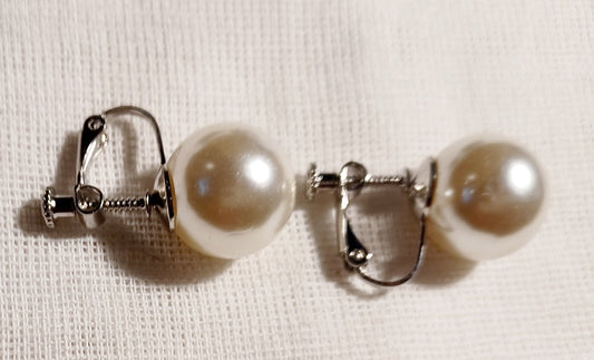 Classic screw back clip on faux pearl earrings - Kargo Fresh - Little Red General Store