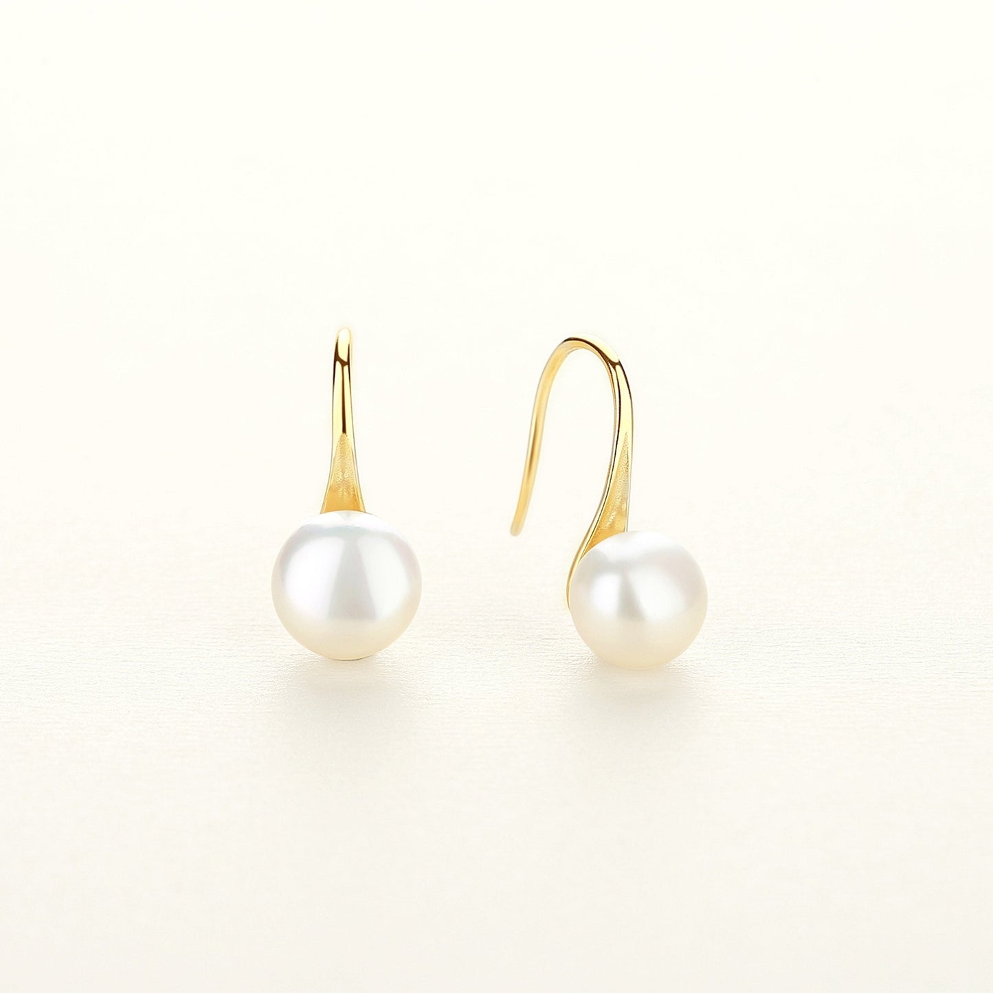 925 Sterling Silver Freshwater Pearl Stud Earrings