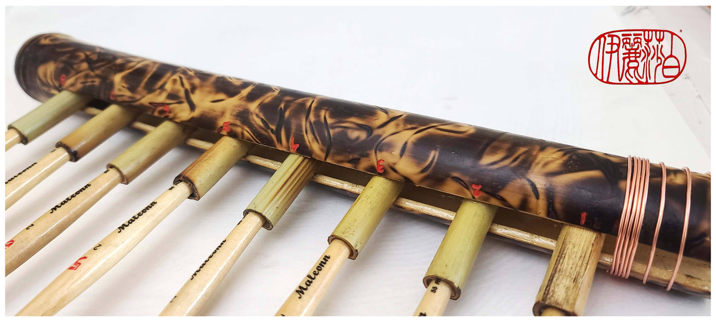 Multi-Brush Holder Tool With 8 Individual Brushes