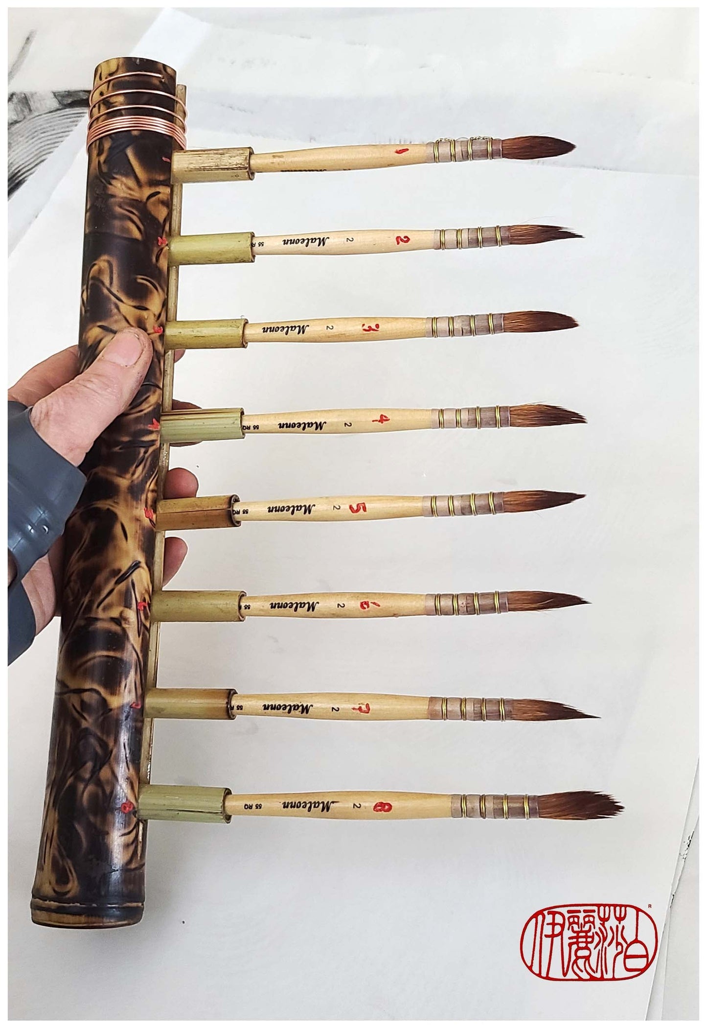Multi-Brush Holder Tool With 8 Individual Brushes