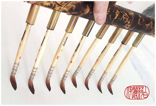 Multi-Brush Holder Tool With 8 Individual Brushes