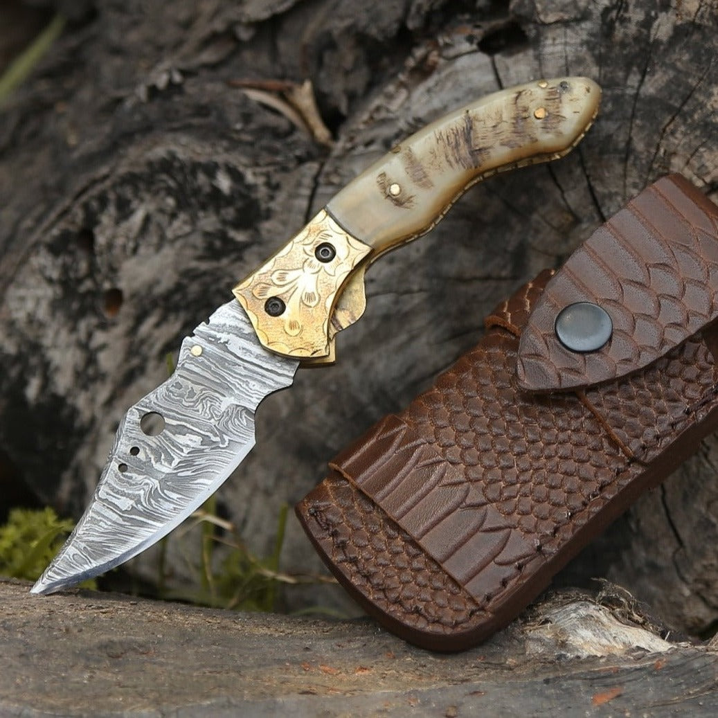 Myst Gentleman's Pocket Folder with Ram Horn Handle