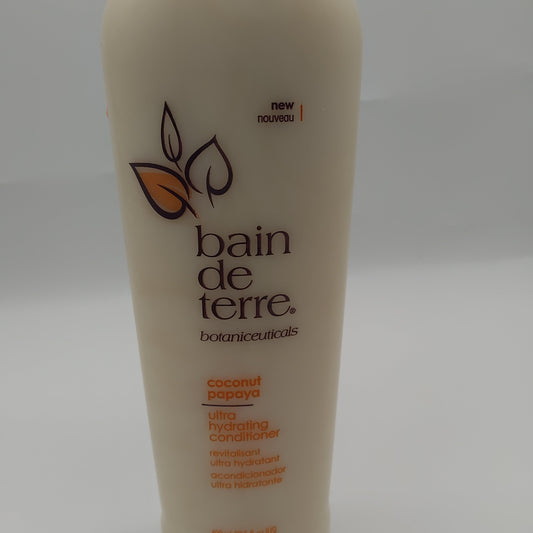 The Bain De Terre Coconut Papaya Ultra Hydrating Conditioner
