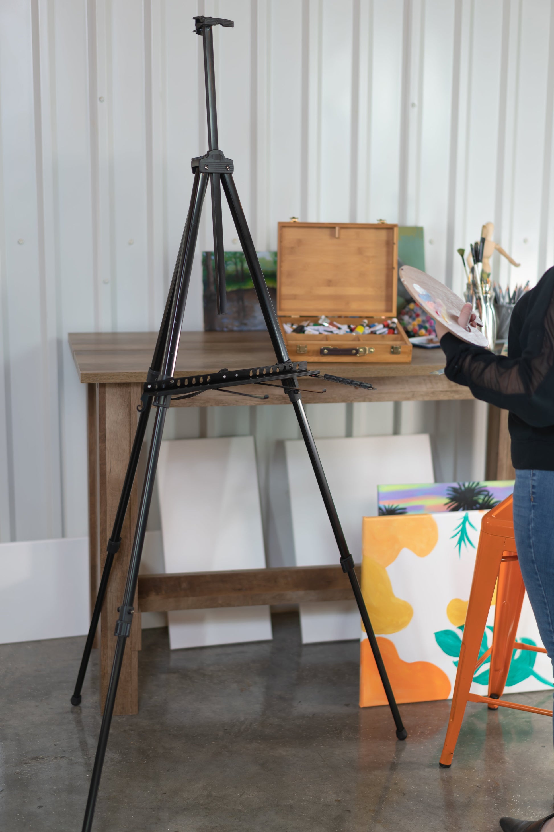 Pacific Arc - Trekker Aluminum 70 Inch Adjustable Art Easel with Carry Bag for Artists, Hobbyists, Students, and Professionals - Pacific Arc - Little Red General Store