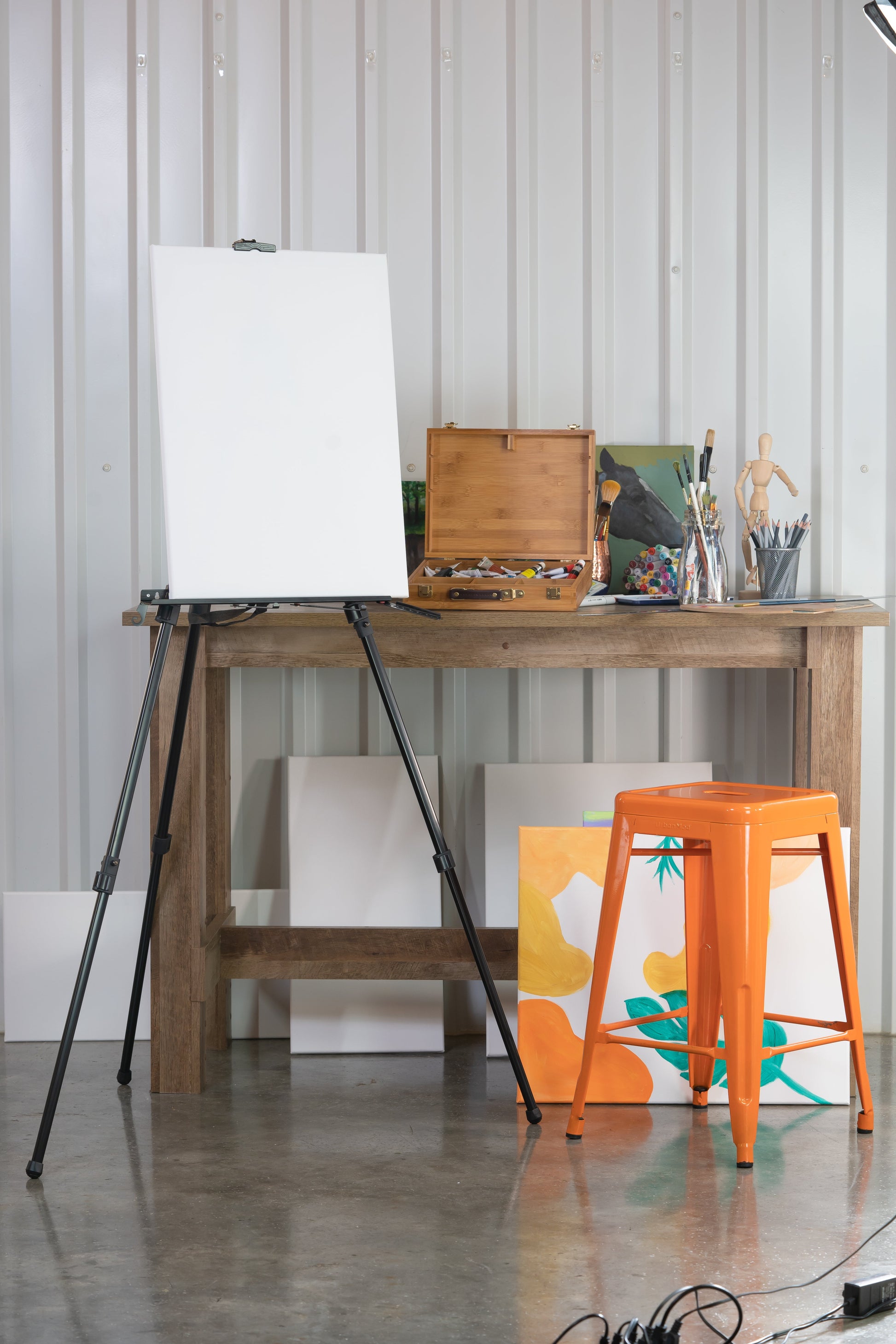 Pacific Arc - Trekker Aluminum 70 Inch Adjustable Art Easel with Carry Bag for Artists, Hobbyists, Students, and Professionals - Pacific Arc - Little Red General Store