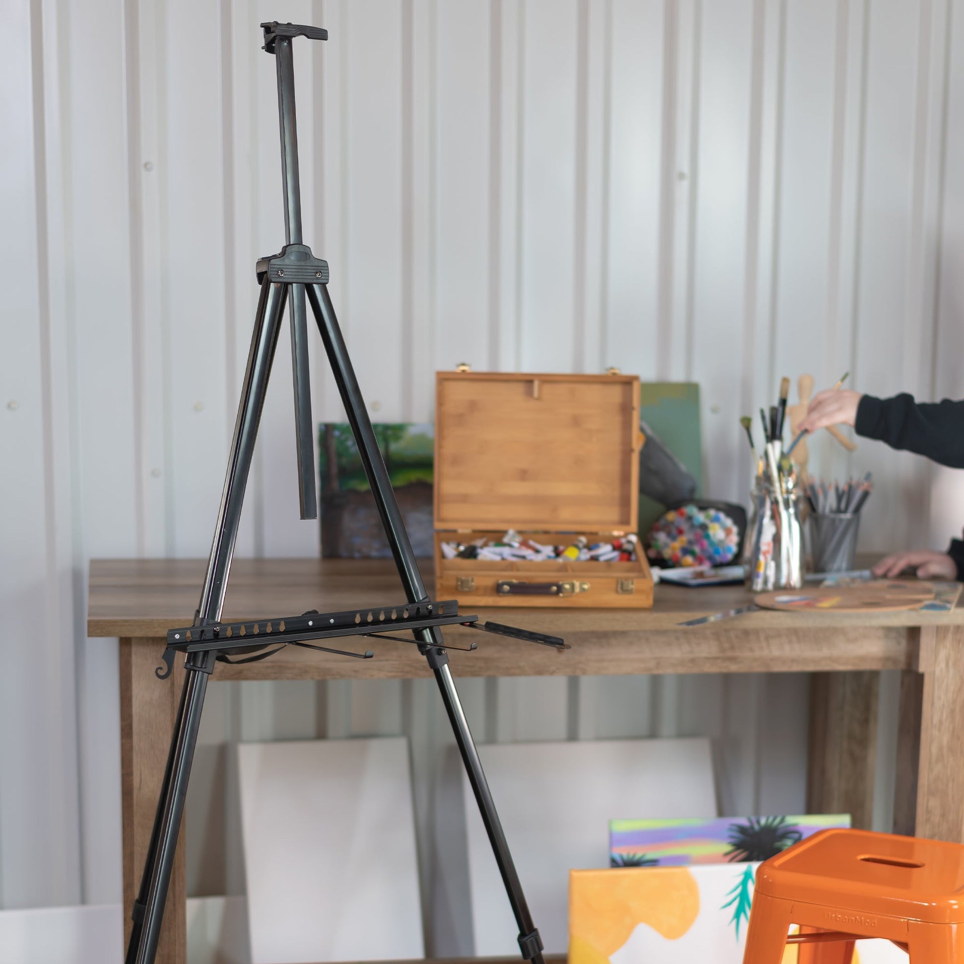 Pacific Arc - Trekker Aluminum 70 Inch Adjustable Art Easel with Carry Bag for Artists, Hobbyists, Students, and Professionals - Pacific Arc - Little Red General Store
