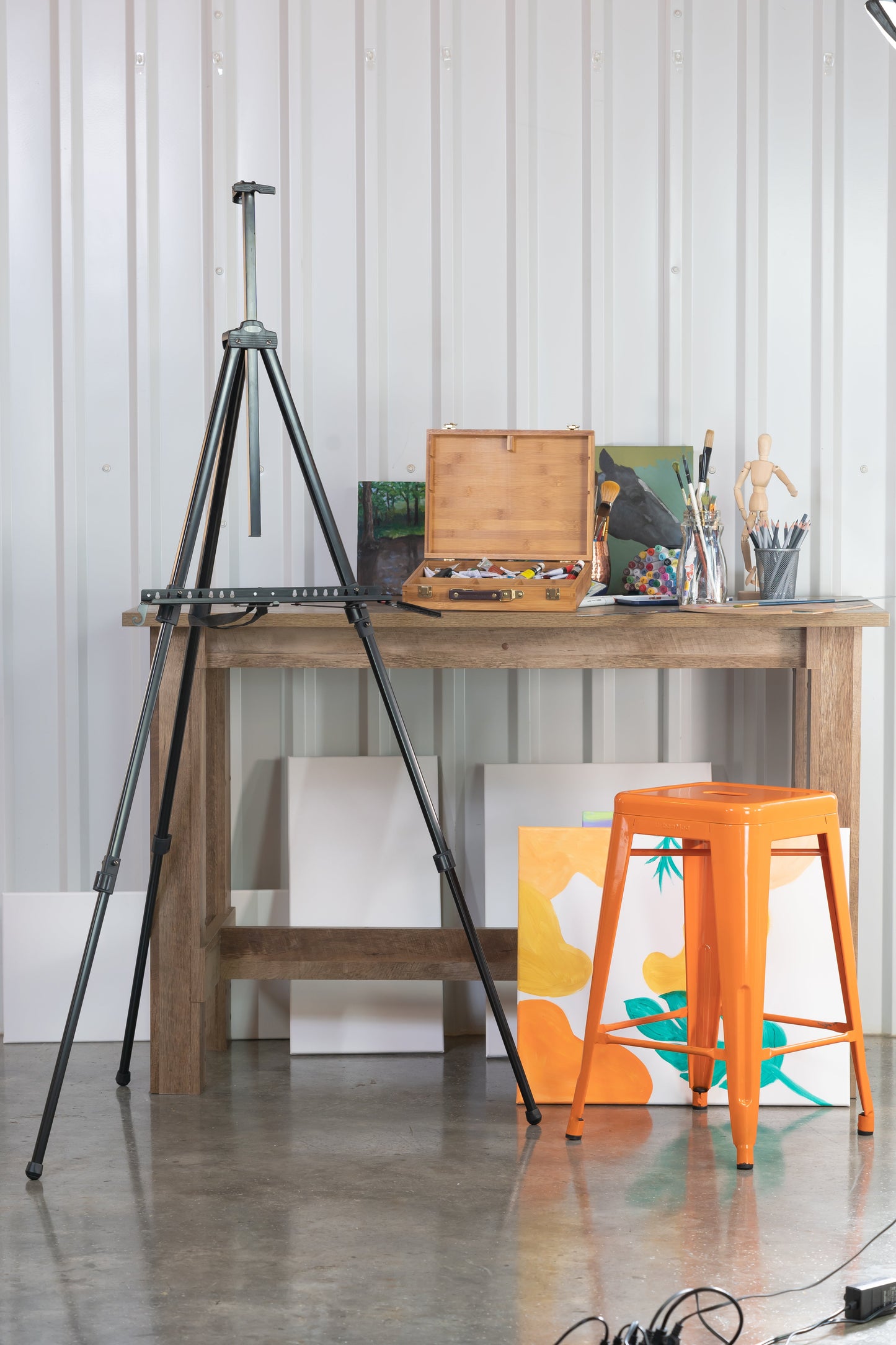 Pacific Arc - Trekker Aluminum 70 Inch Adjustable Art Easel with Carry Bag for Artists, Hobbyists, Students, and Professionals - Pacific Arc - Little Red General Store