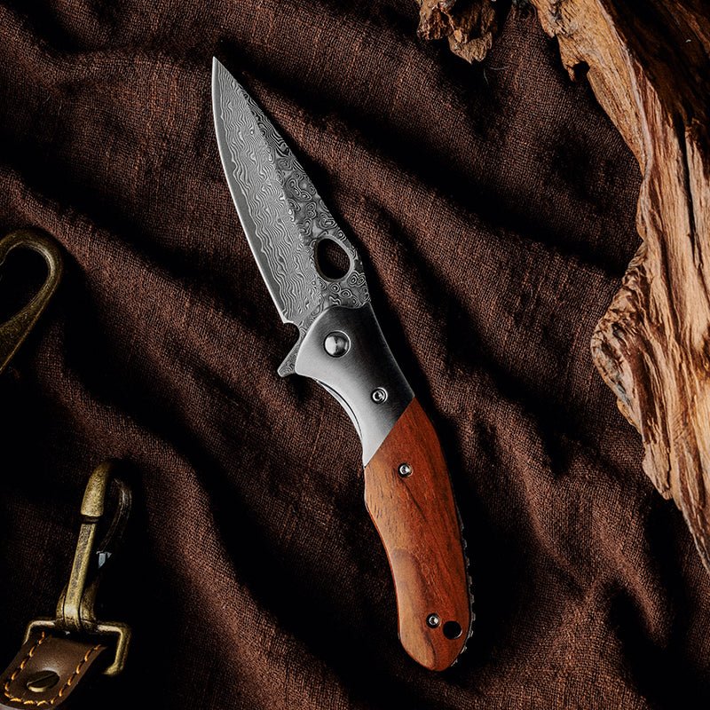 Polar Japanese VG10 Damascus Pocket Knife with Exotic Sandal Wood Handle