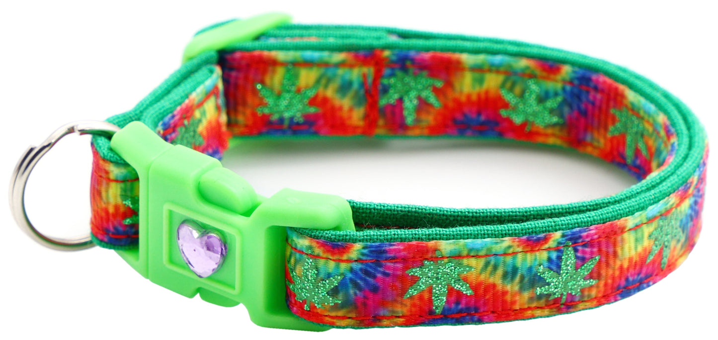 Marijuana Leaves Breakaway Cat Collar - Pugs2Persians - Little Red General Store