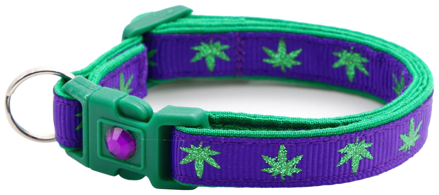 Marijuana Leaves Breakaway Cat Collar - Pugs2Persians - Little Red General Store