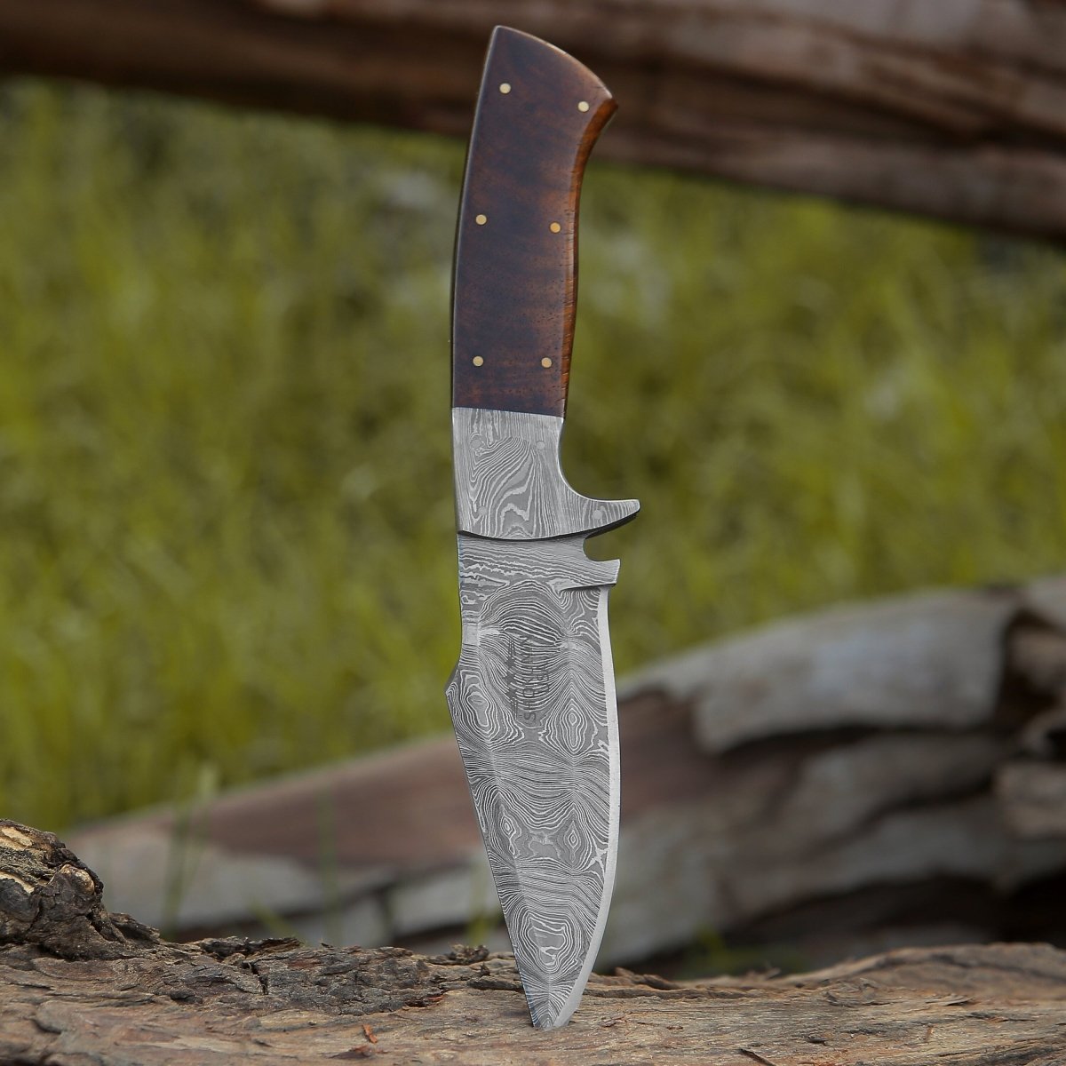 Radiant Damascus Hunting Knife with Rosewood Handle