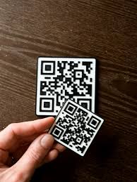 1.5 inch QR Biz Card